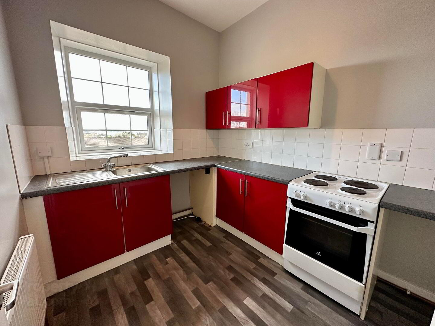 Apt 6 Invermore House, Ilse Court 3 of 10