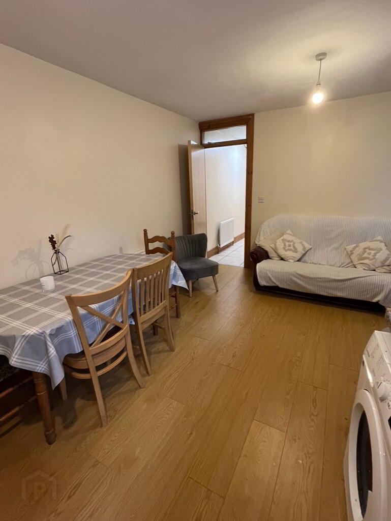 Flat 2 10 Ireton Street 4 of 14
