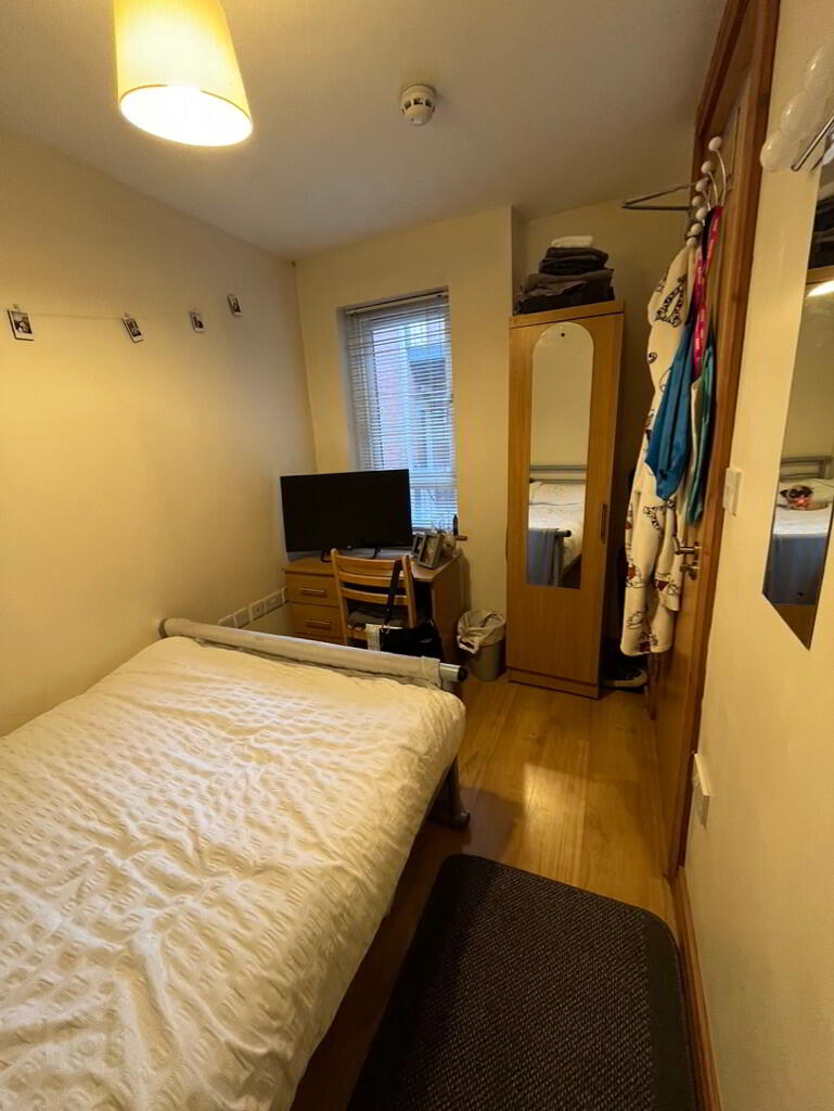 Flat 2 10 Ireton Street 9 of 14