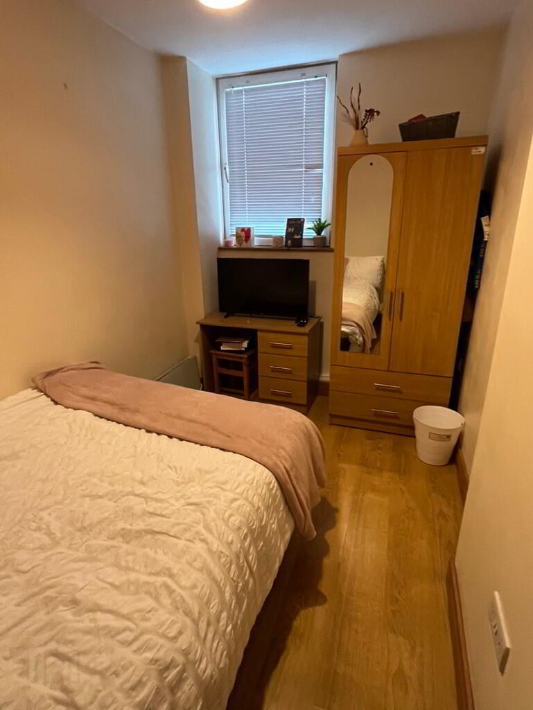 Flat 2 10 Ireton Street 13 of 14