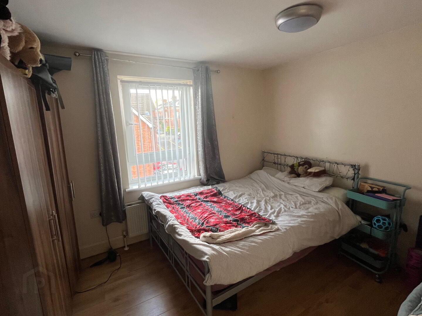 Flat 2 37 Tates Avenue 7 of 12