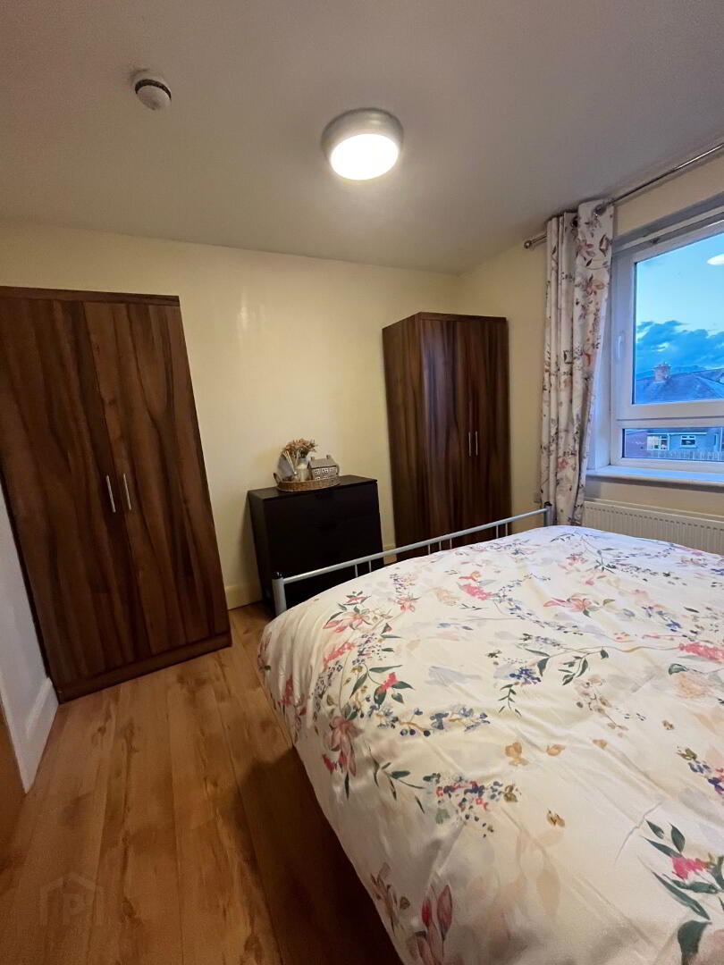 Flat 2 37 Tates Avenue 6 of 12
