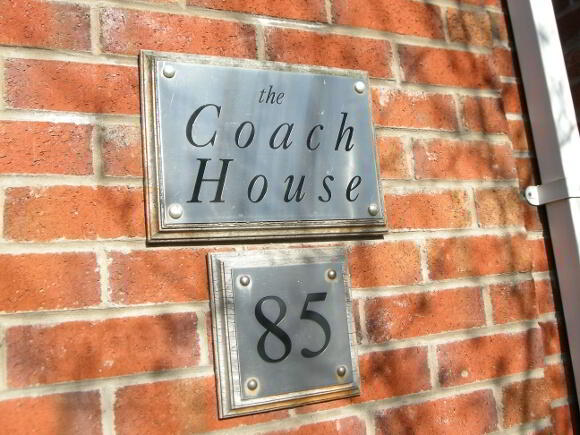 4 The Coach House, 85 Windsor Chase