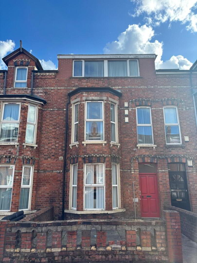 3 Bedroom Apartment, 122b Fitzroy Avenue 1 of 21