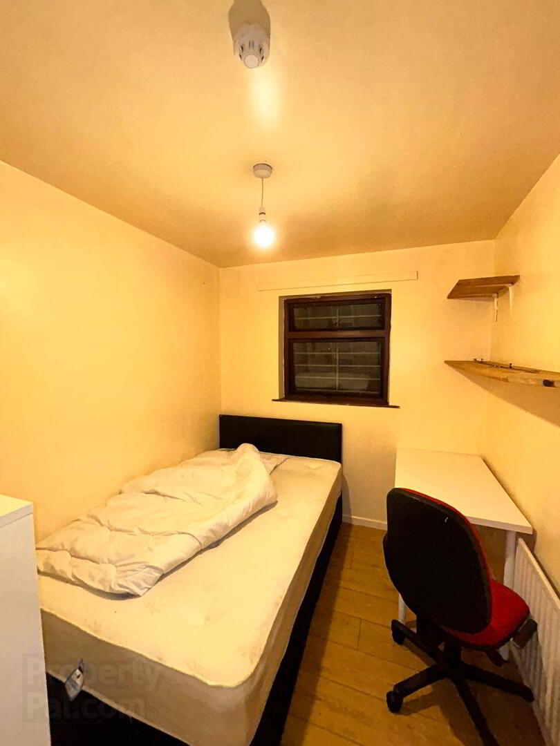 21 Camden Street  Flat 1 7 of 7