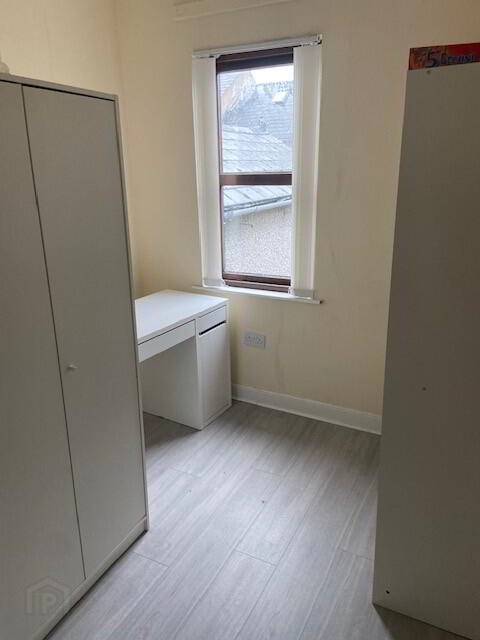 38 Enfield Street 4 of 9