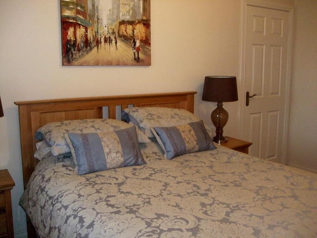 48 River Glade Manor, Lurgan