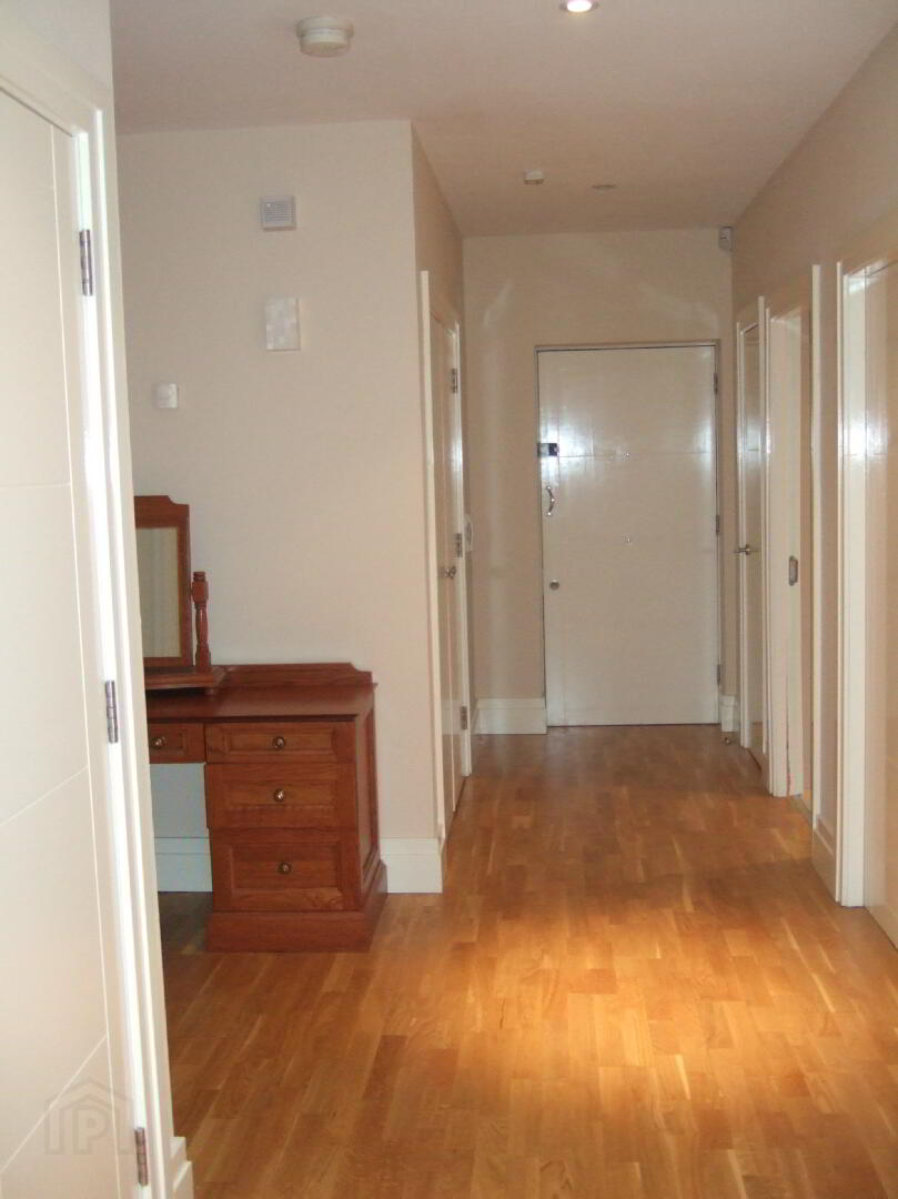 C2 Cypress, Malone Square 4 of 12