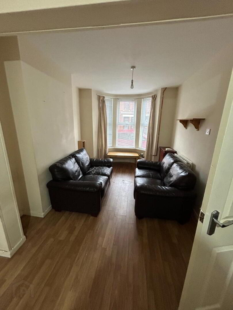 48 Chadwick Street 2 of 10