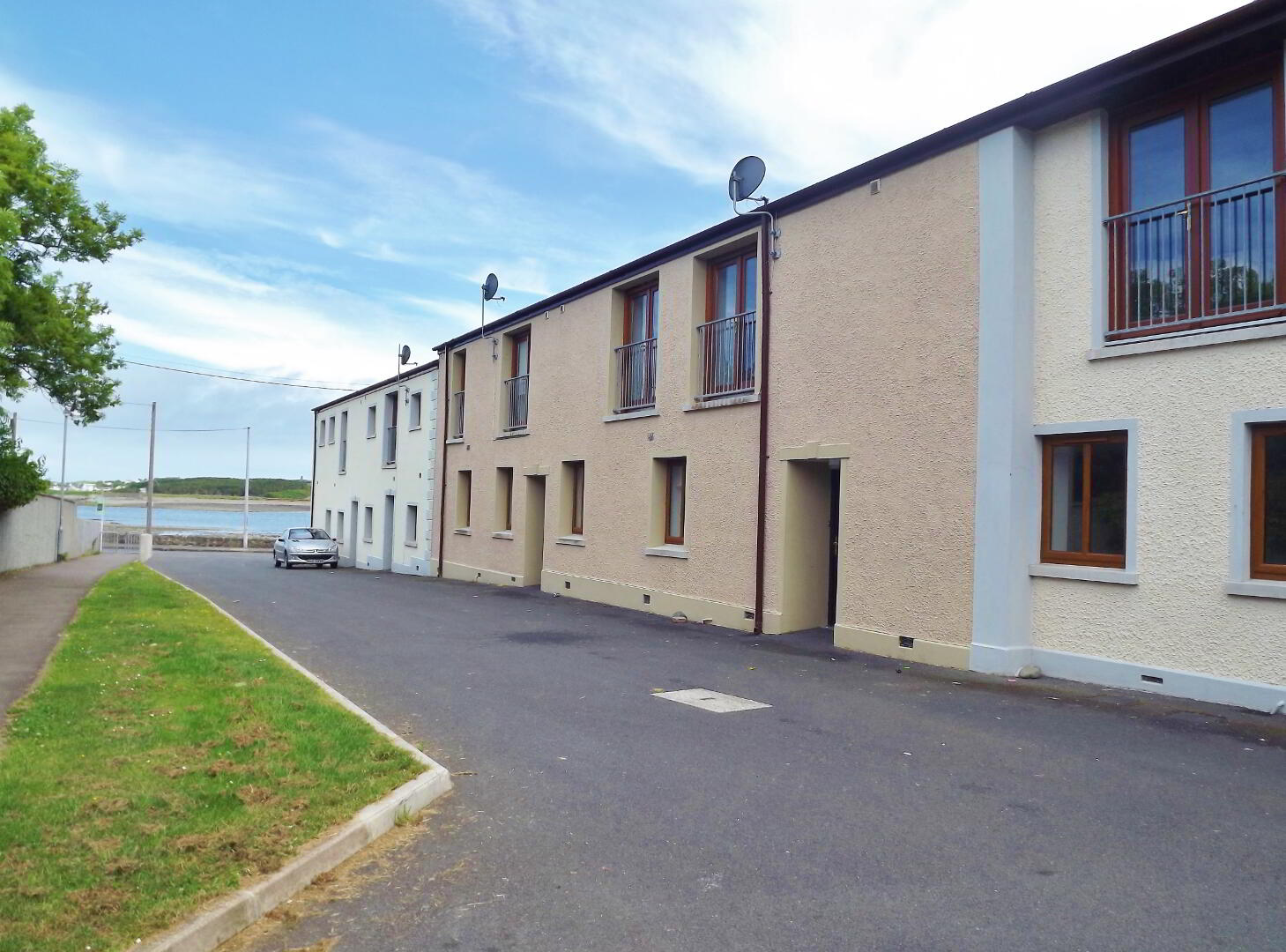 5 Fishermans Lane 2 of 9