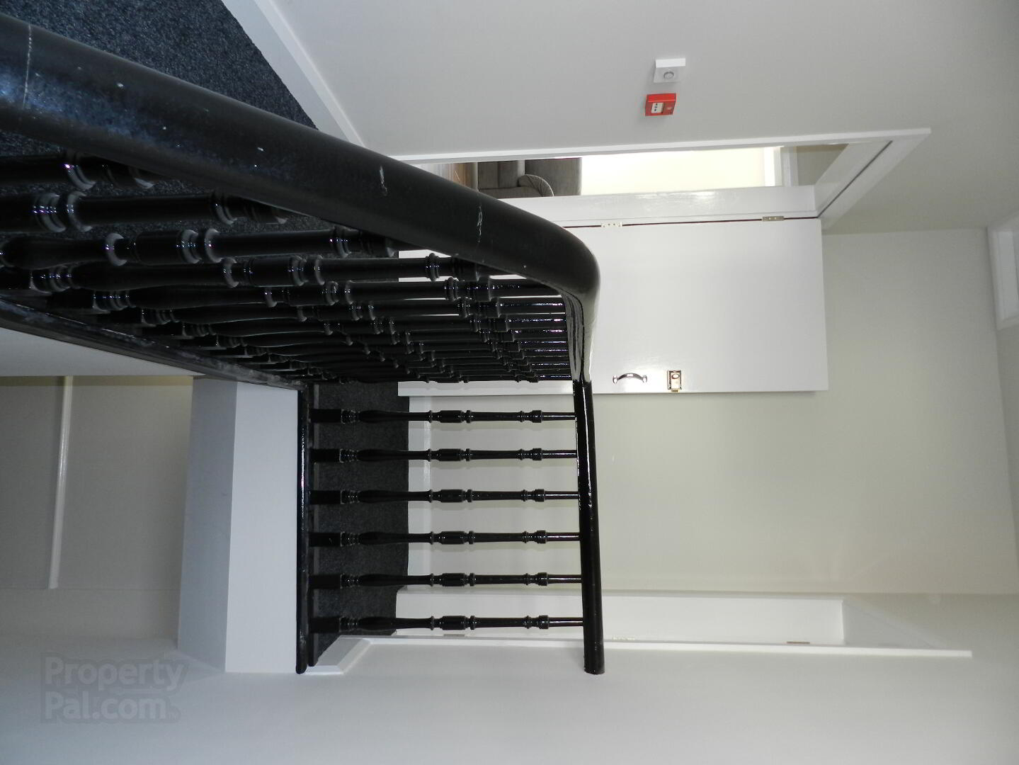 Unit B, 5 Castle Street 5 of 8
