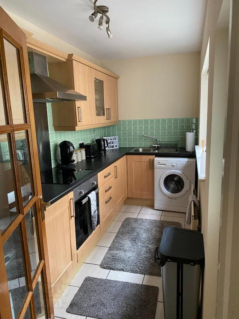 40 Meadowbank Place 4 of 9
