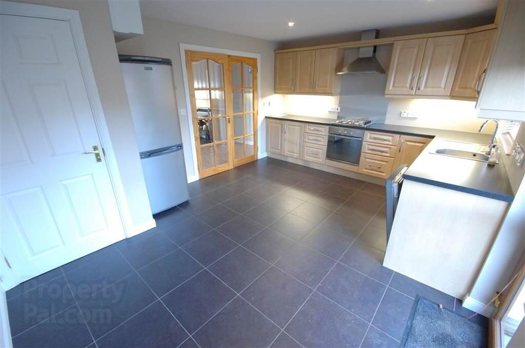 9 Stonebridge Square 4 of 9