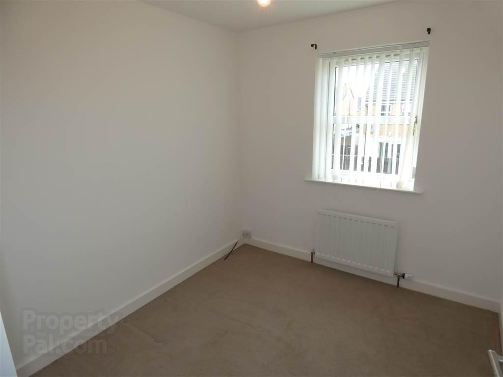 3 Aylesbury Rise 20 of 25