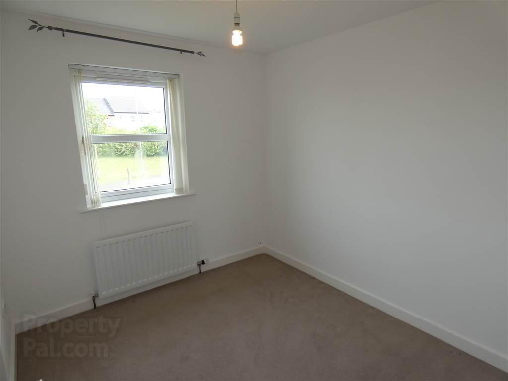 3 Aylesbury Rise 19 of 25