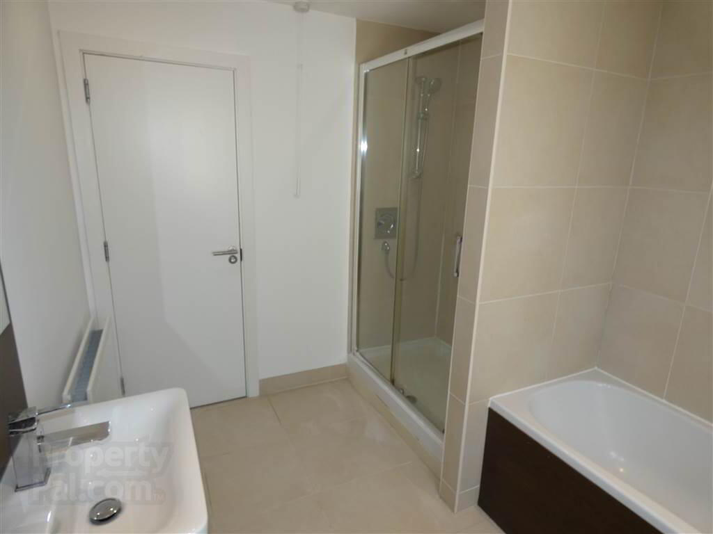 3 Aylesbury Rise 22 of 25