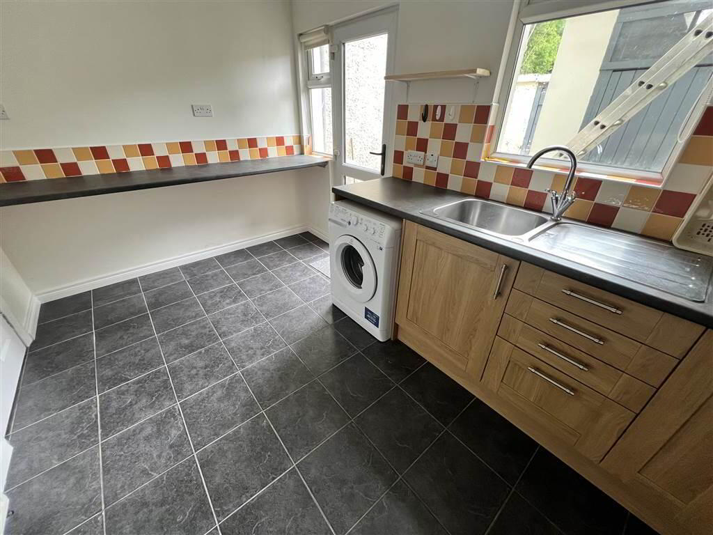 137 Scrabo Road 5 of 14
