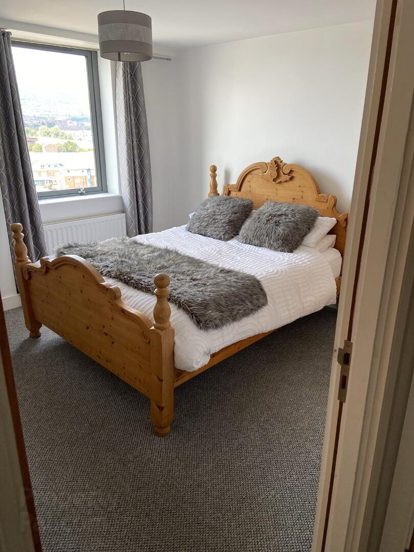 Victoria Place, 118 Wellwood Street 9 of 15