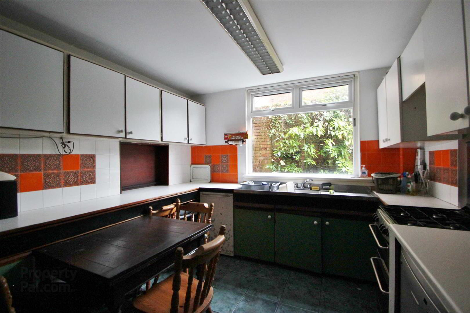 89 Cliftonville Road 7 of 17
