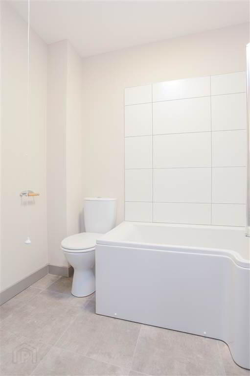 Apt 2 1 Hillview Avenue, 1 Hillview Avenue 8 of 11
