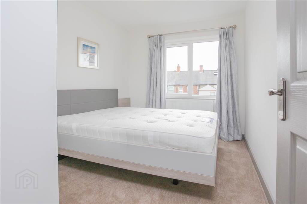 Apt 2 1 Hillview Avenue, 1 Hillview Avenue 4 of 11