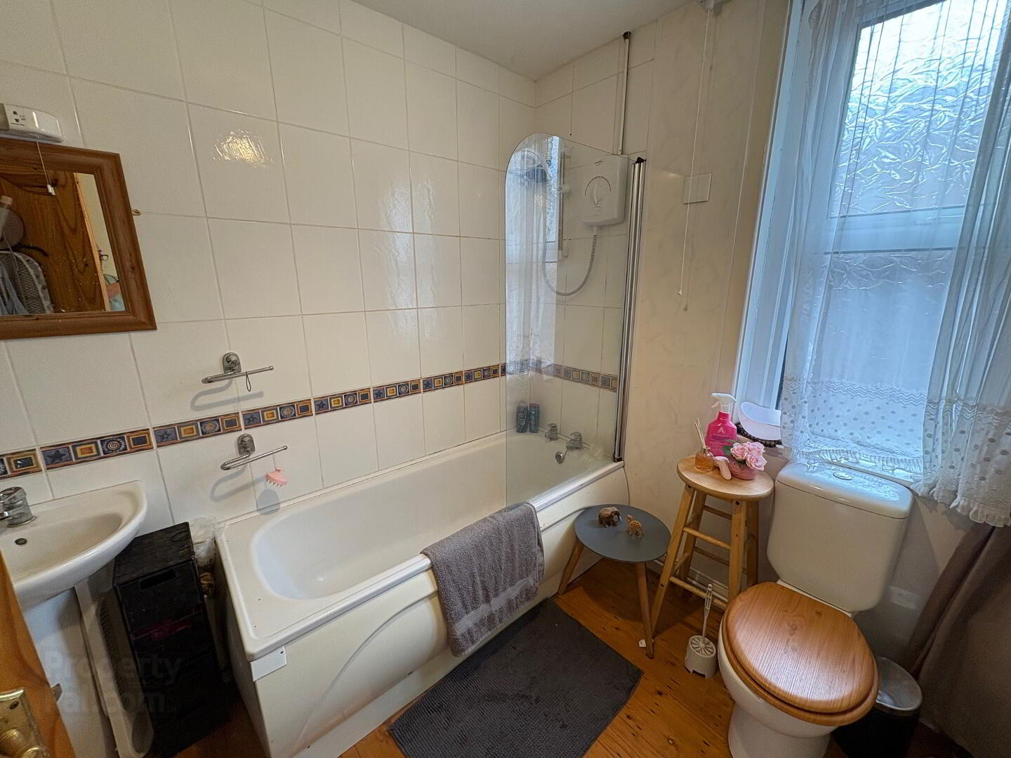 147 Ebor Street 7 of 8