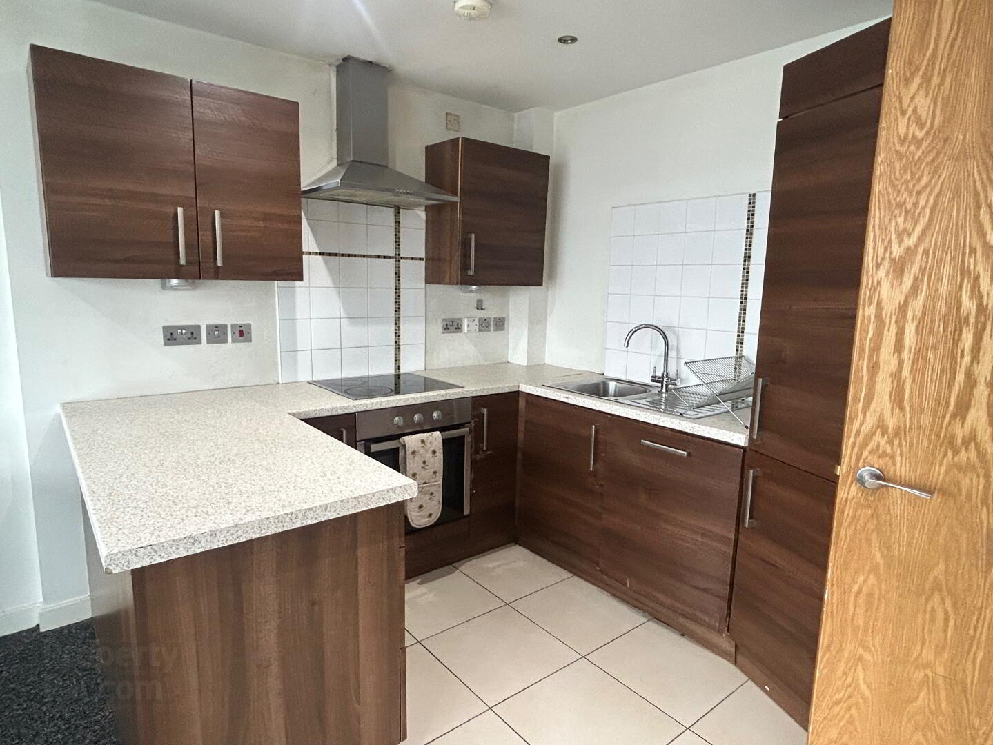 7-09 Obel, 62 Donegall Quay 3 of 10