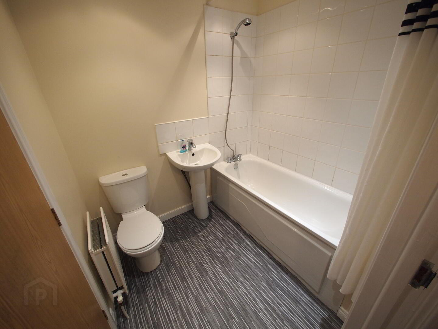 Unit A, 39 Greenvale Road 4 of 11
