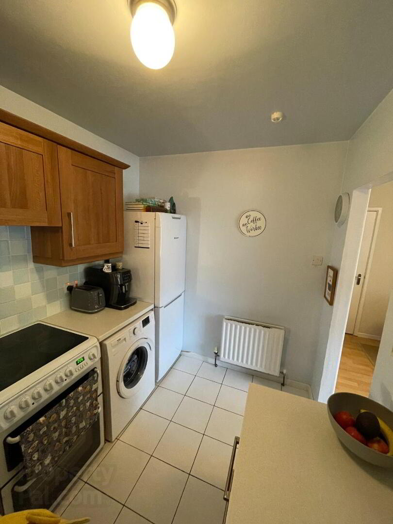 27a Eastleigh Dale 6 of 14