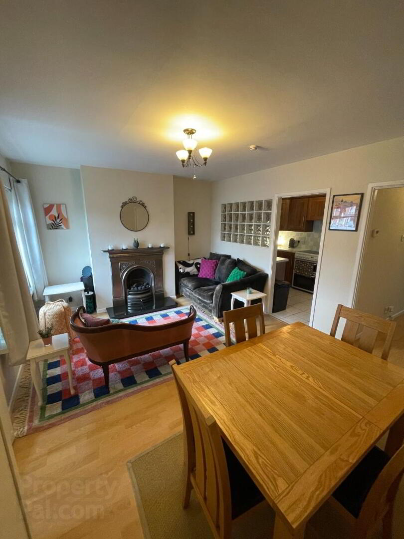 property description image