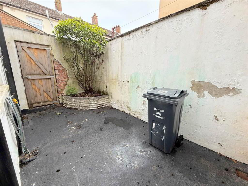 147 Rosebery Road 8 of 12