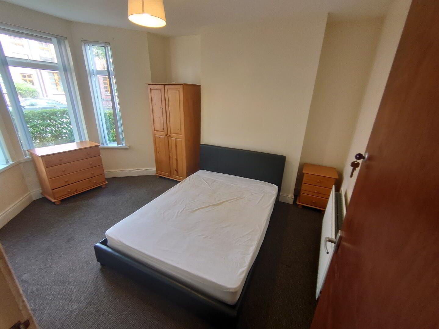 63 Rugby Avenue 4 of 8