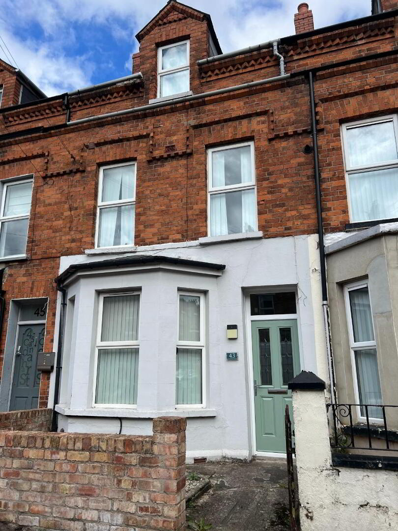 Room 3, Candahar Street 1 of 8