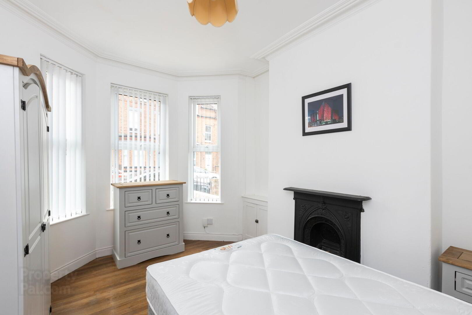 Room 1, 43 Candahar Street 7 of 7