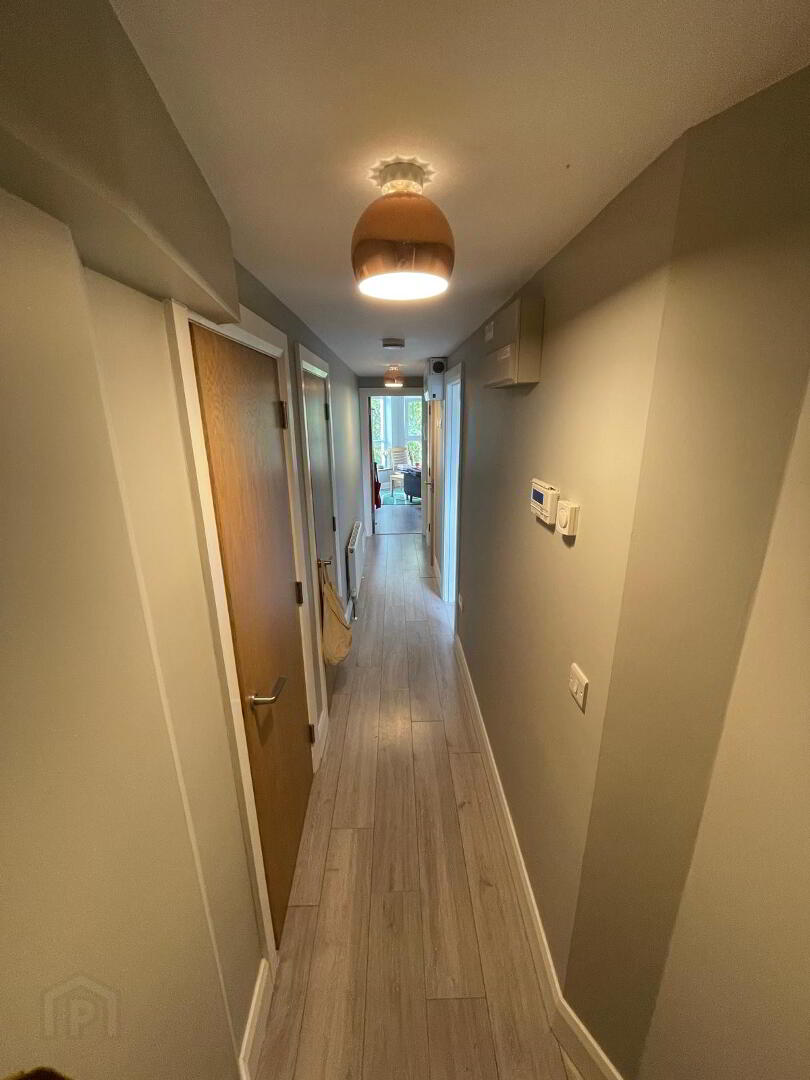 Unit 2, 113 Eglantine Avenue 7 of 9
