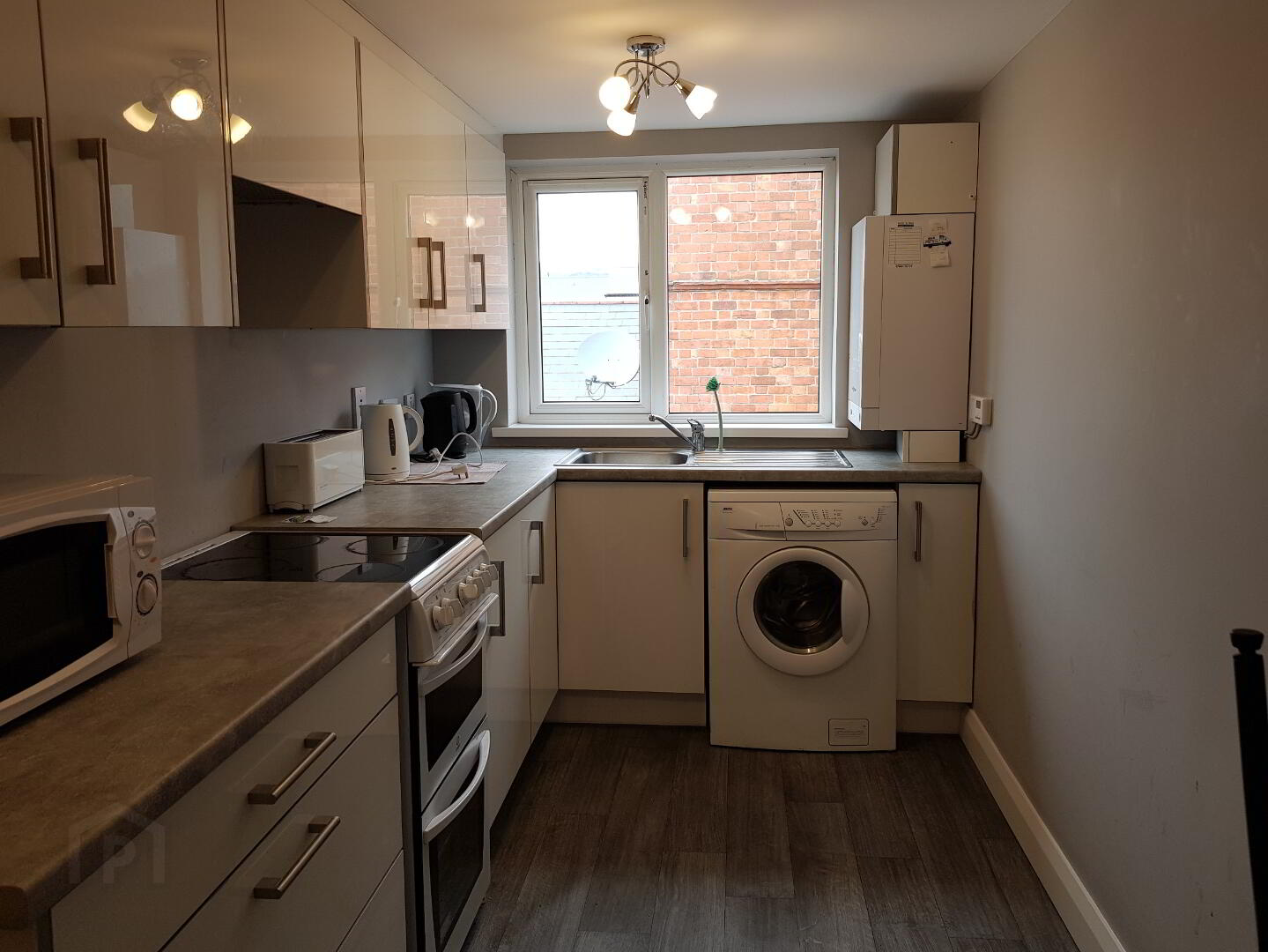 Unit 3, 73 Eglantine Avenue 2 of 9