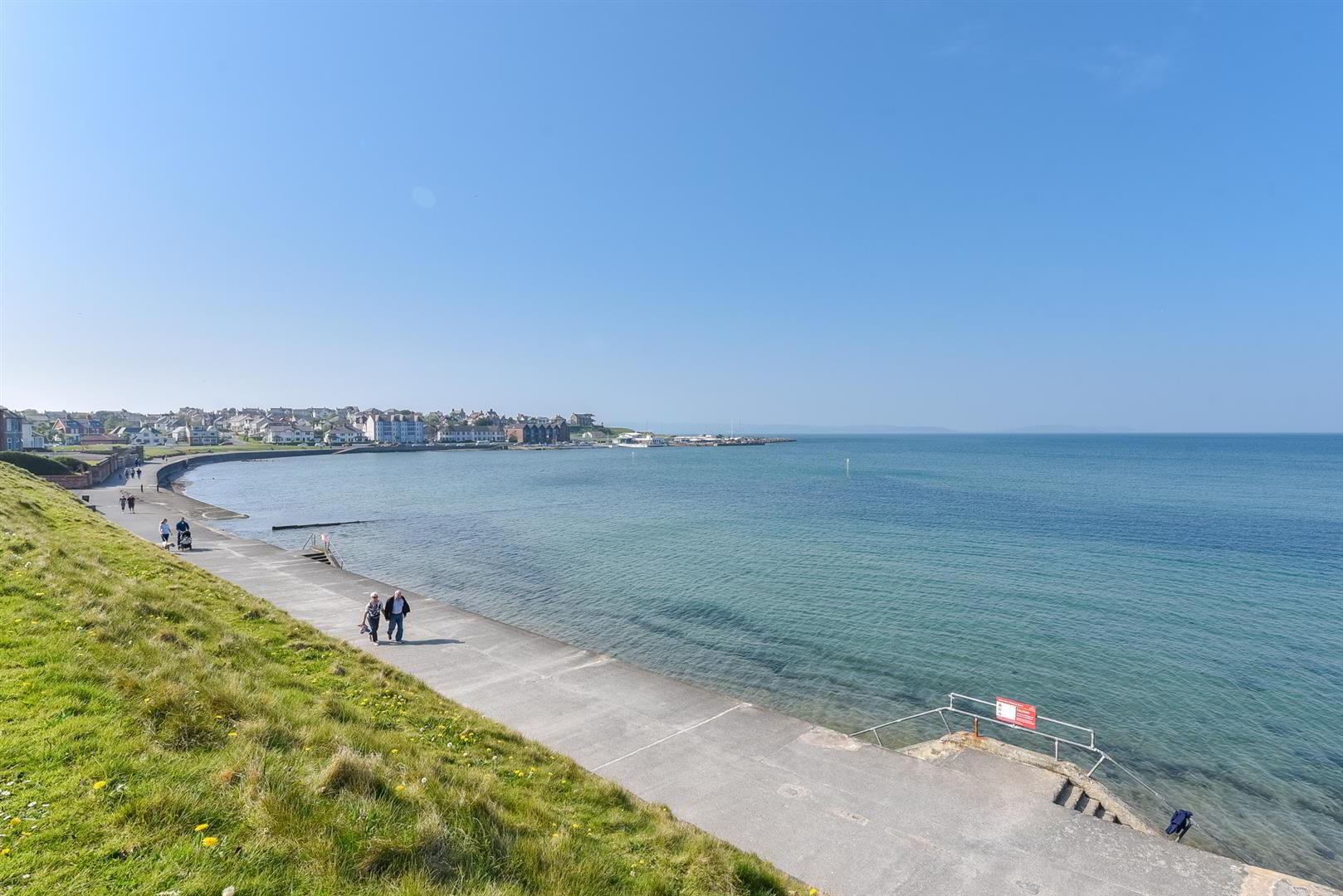 16 Ballyholme Esplanade 5 of 23
