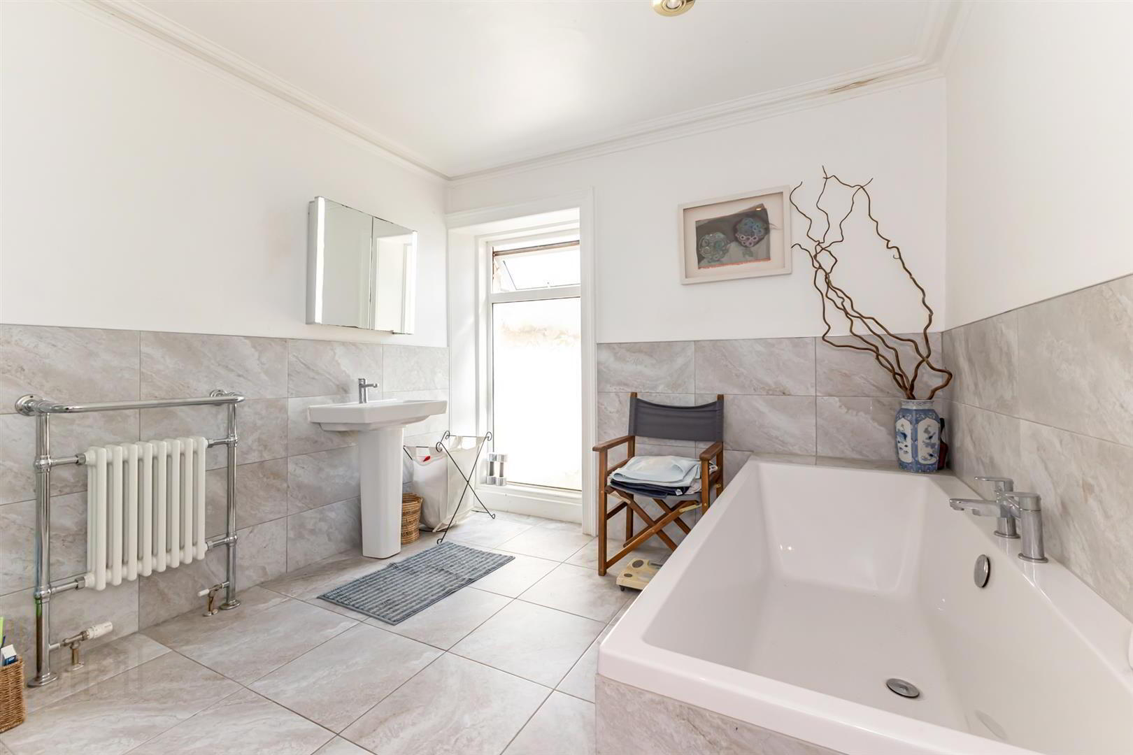 16 Ballyholme Esplanade 17 of 23