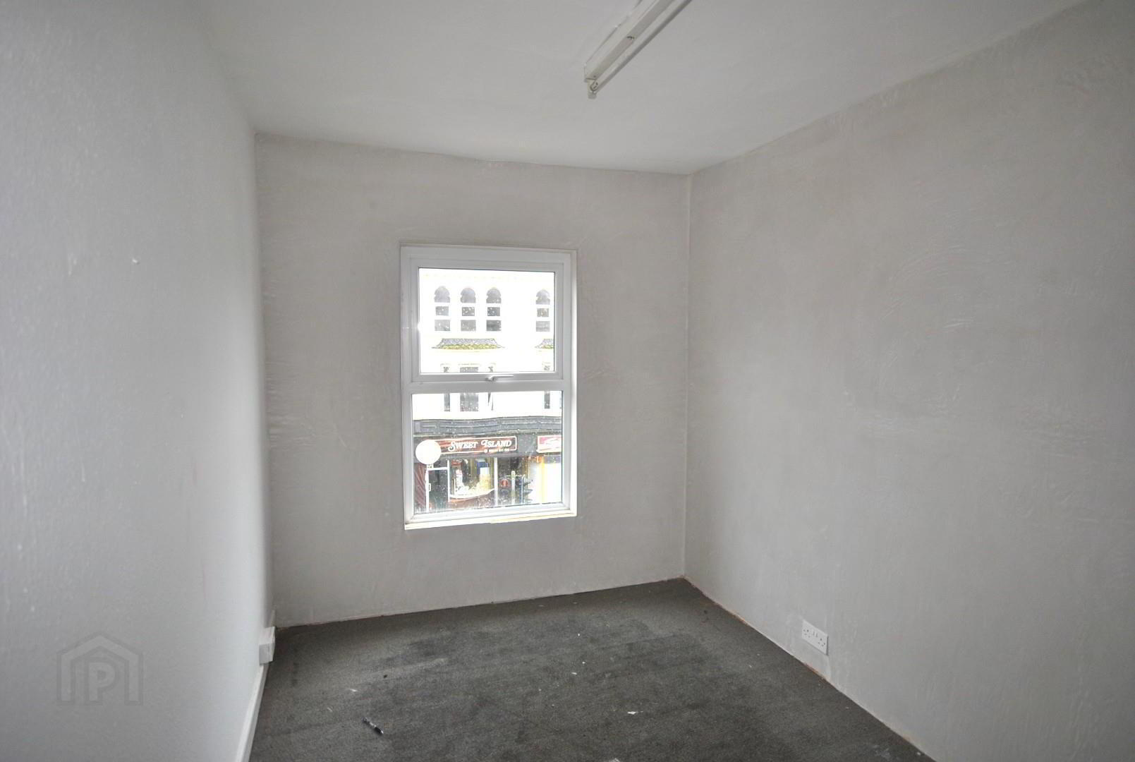 1a High Street 7 of 8