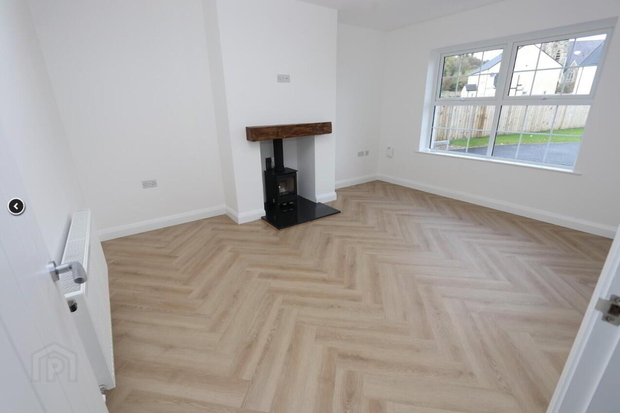 Semi-Detached 3 of 15