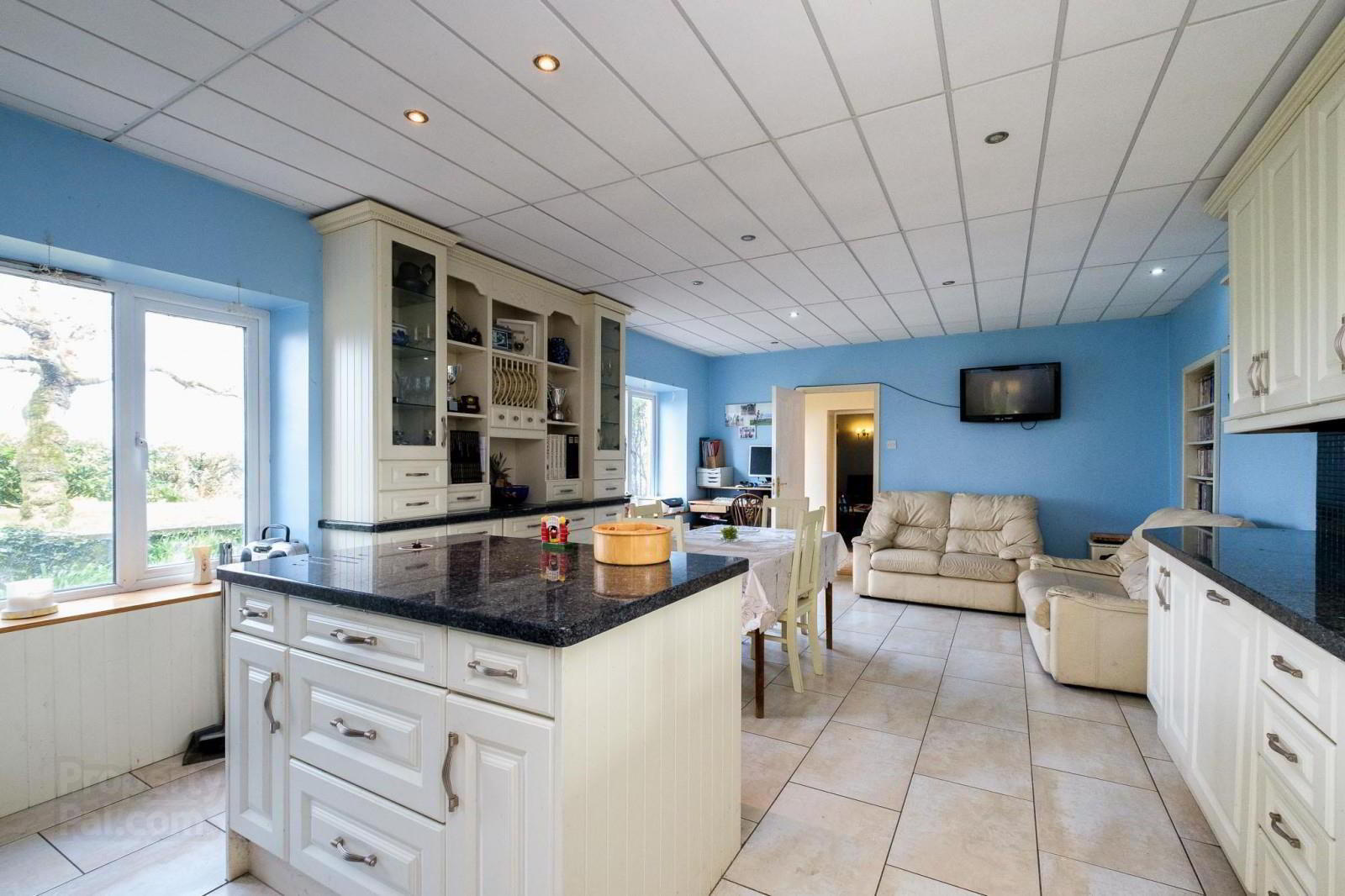 10 Loughries Road 7 of 26