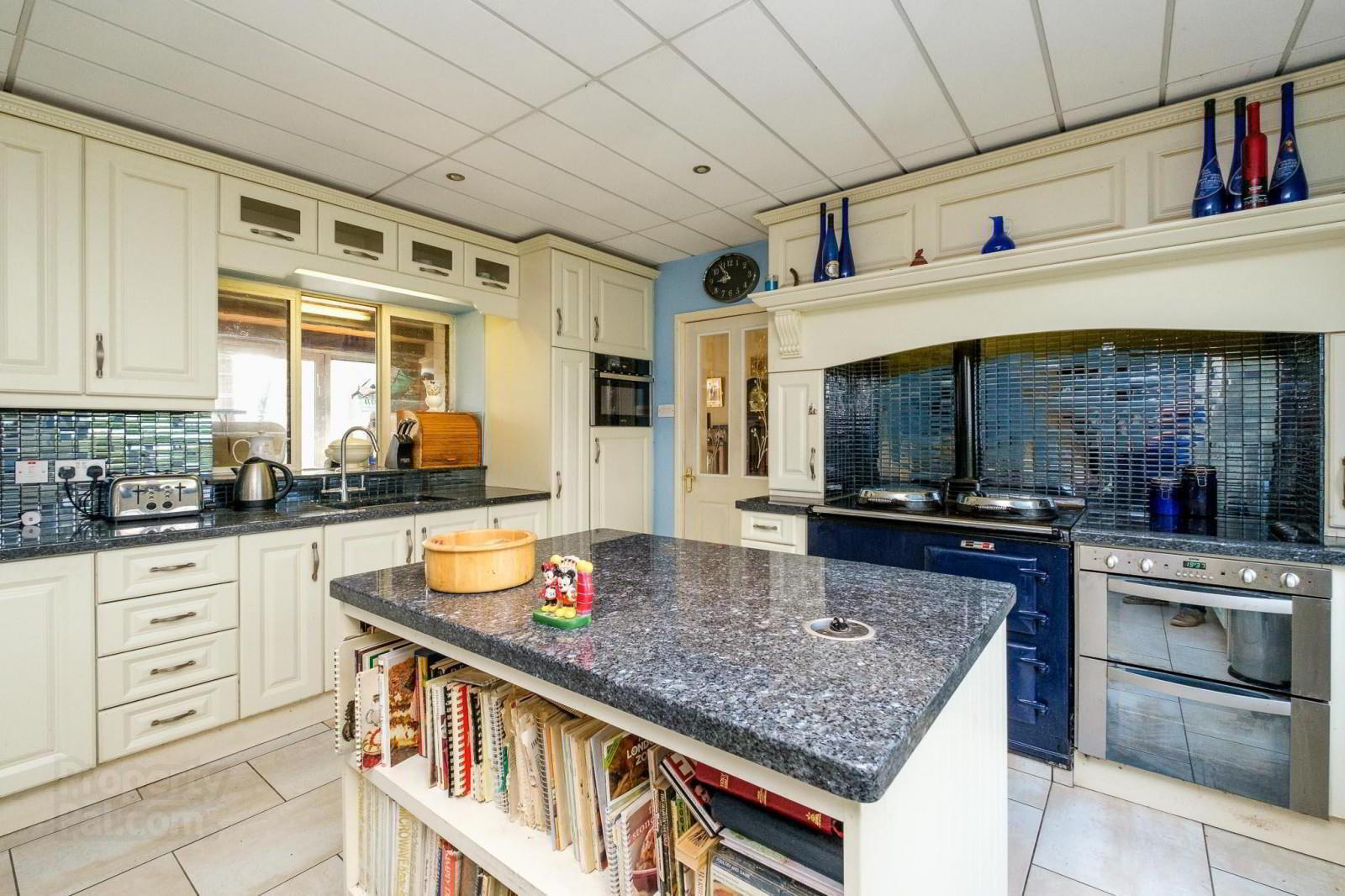 10 Loughries Road 9 of 26