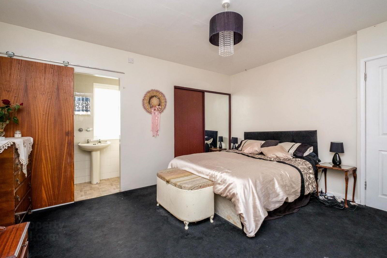 10 Loughries Road 19 of 26