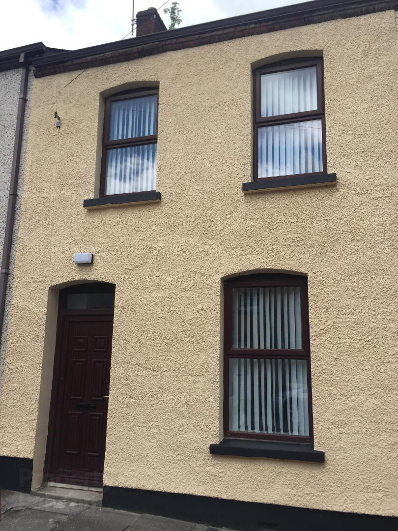 **student Property**, 26 Barry Street