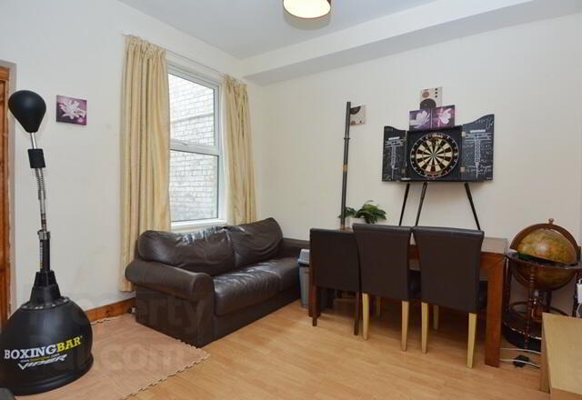 67 Dunluce Avenue 5 of 20
