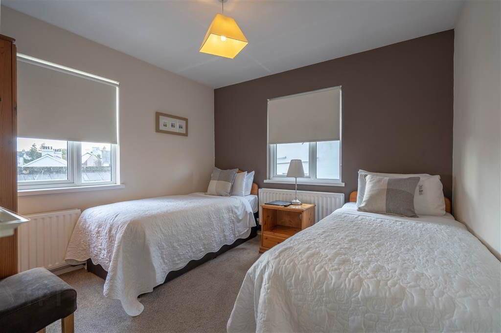 Ennislare House, 7 Princetown Road 18 of 47