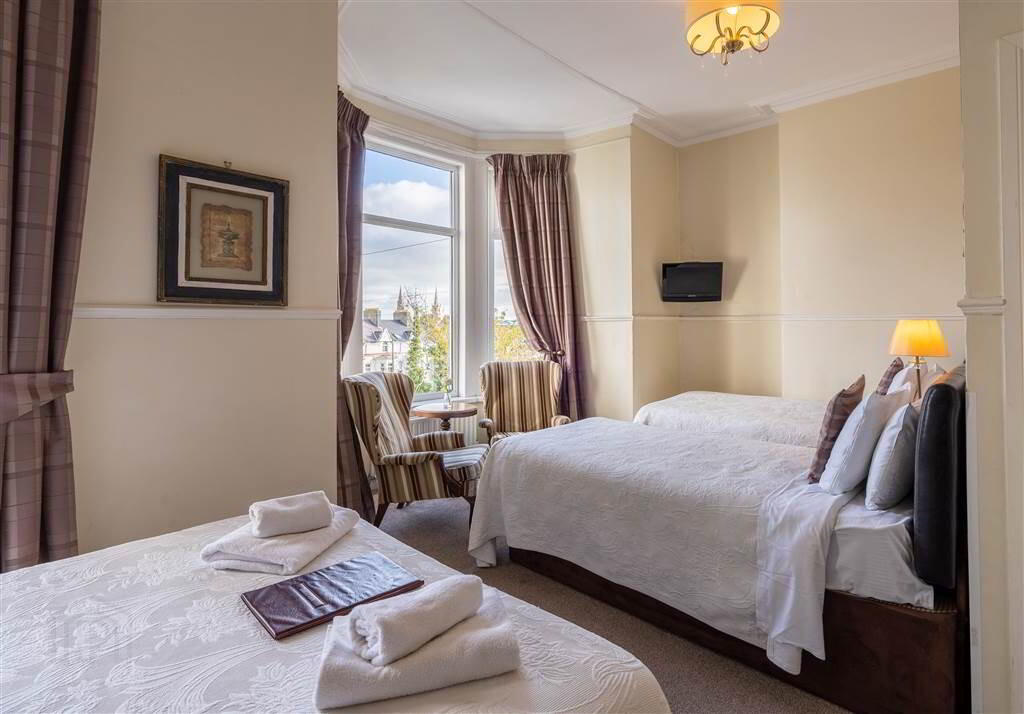 Ennislare House, 7 Princetown Road 27 of 47