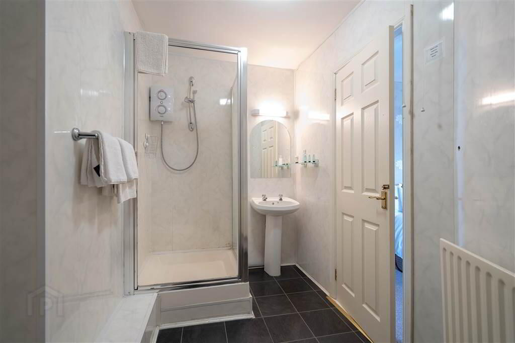 Ennislare House, 7 Princetown Road 32 of 47