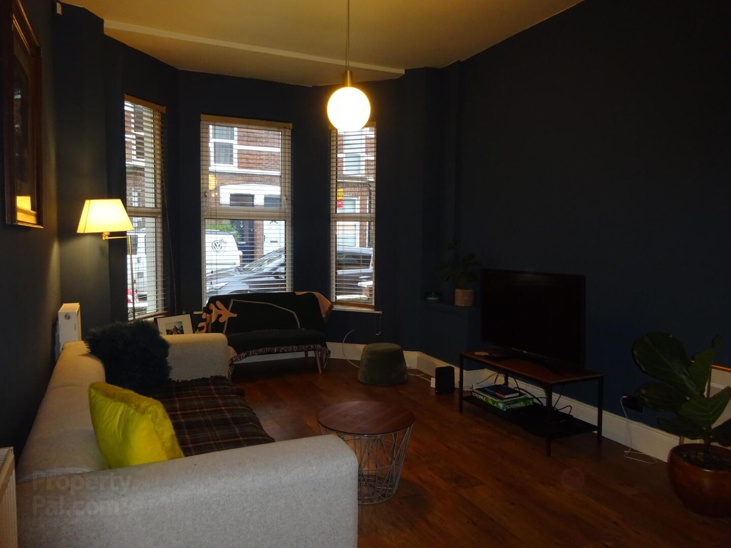 6 Haypark Avenue 4 of 17