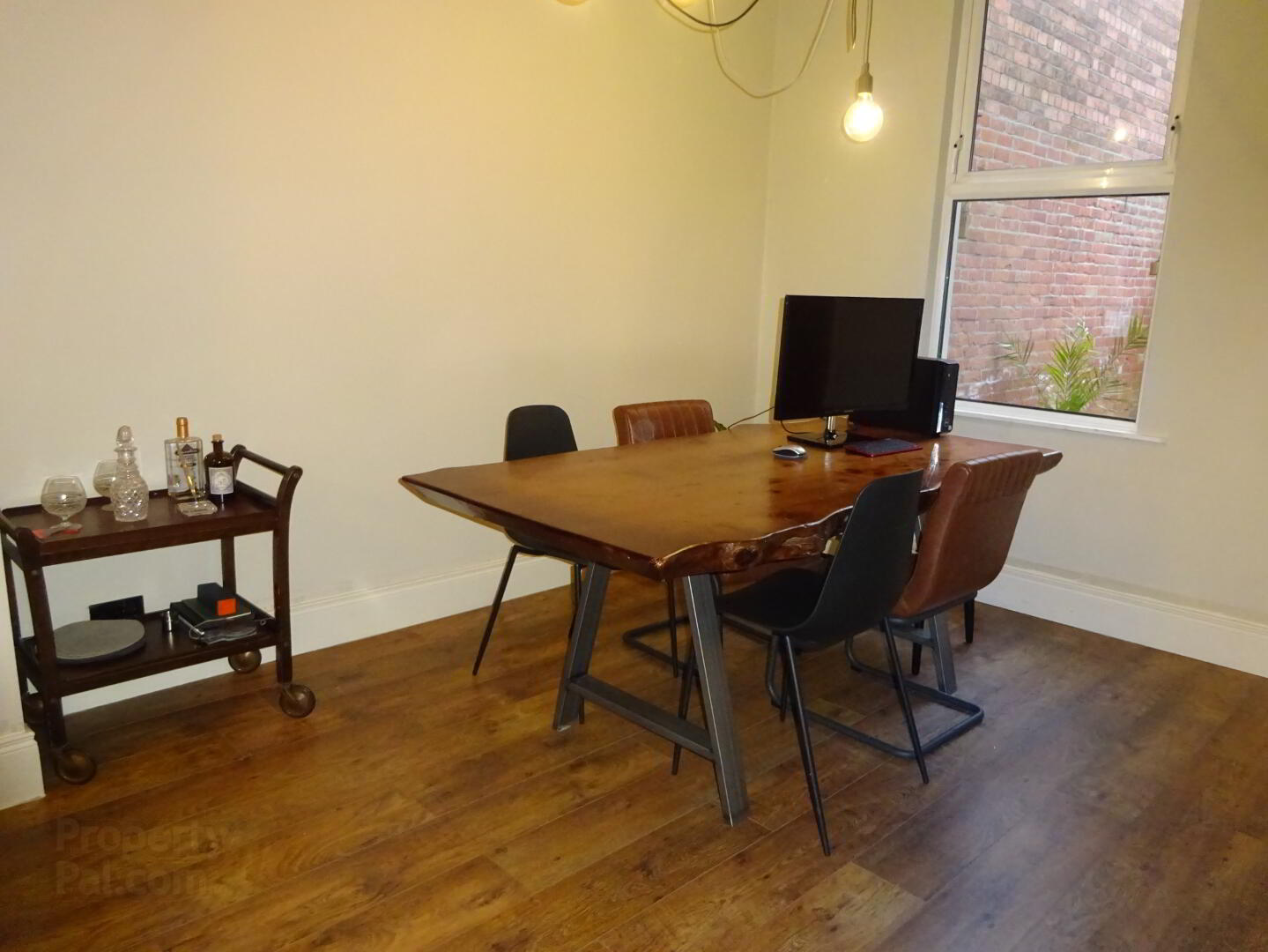 6 Haypark Avenue 6 of 17
